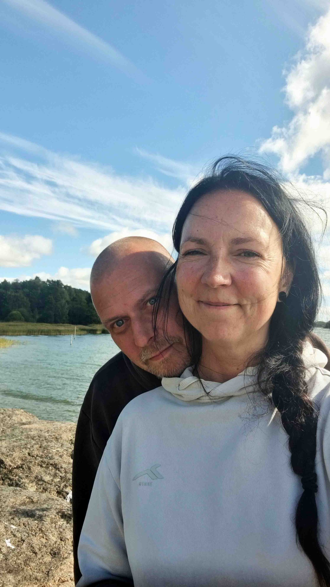 Mike & Marika eli Couple Under Par.